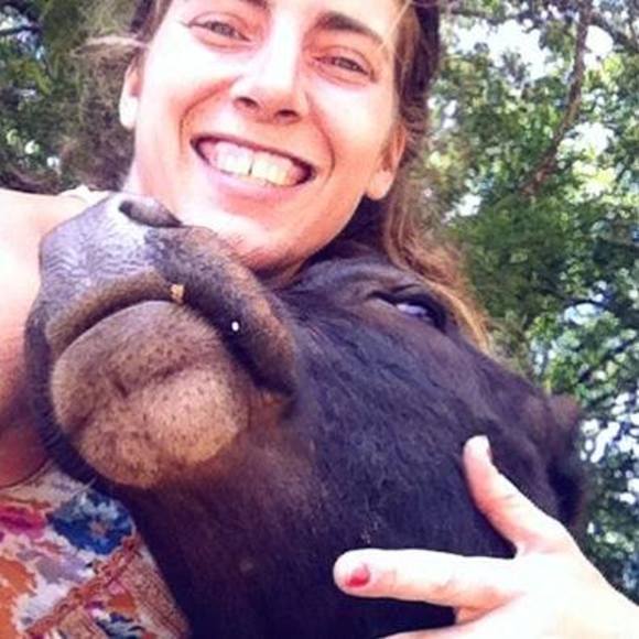 Meet your Posher, Corina - Picture 1 of 1